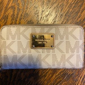 Michael Kors wallet